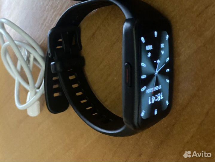 Смарт часы honor 6