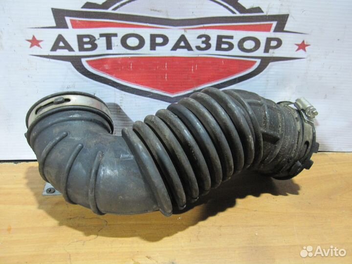 Патрубок воздушного фильтра Шевроле Авео Т300 Aveo