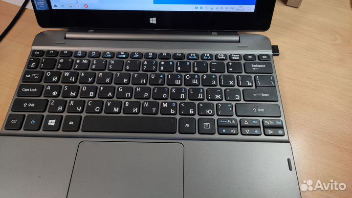 Планшет на windows 10 acer Switch One SW1