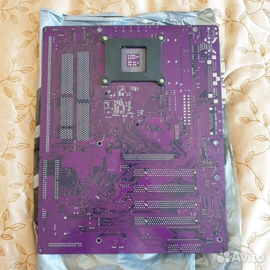 Материнская плата с процессором