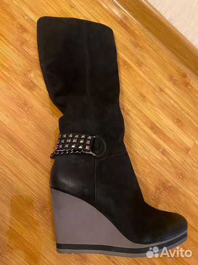 Сапоги- ботфорты Carnaby,размер 40