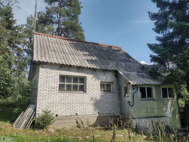 Дача 30 м² на участке 6 сот.