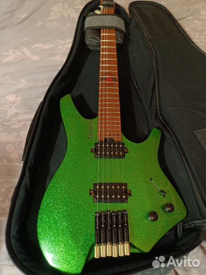 Безголовая электрогитара