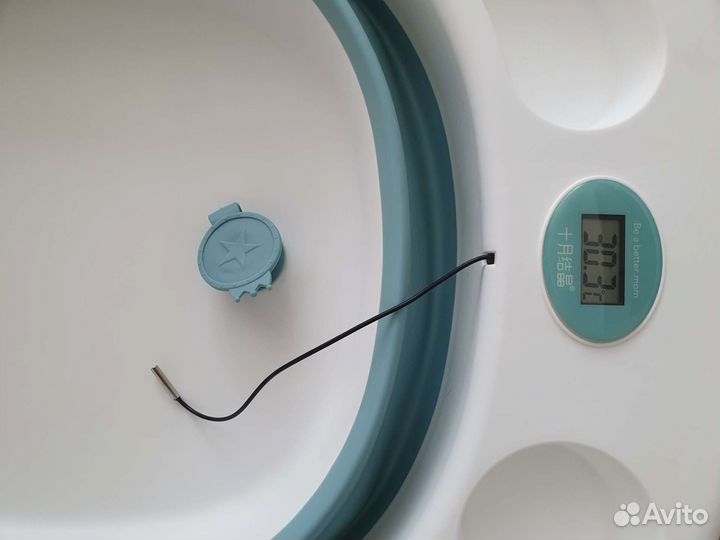 Детская ванночка для купания с термометром