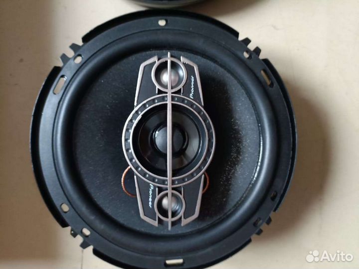 Динамики новые Pioneer