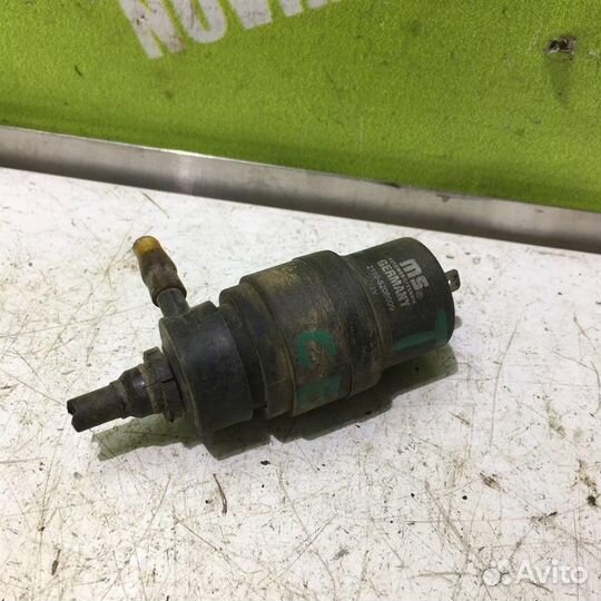 Насос омывателя Фольксваген Транспортер Т2 Т3 79