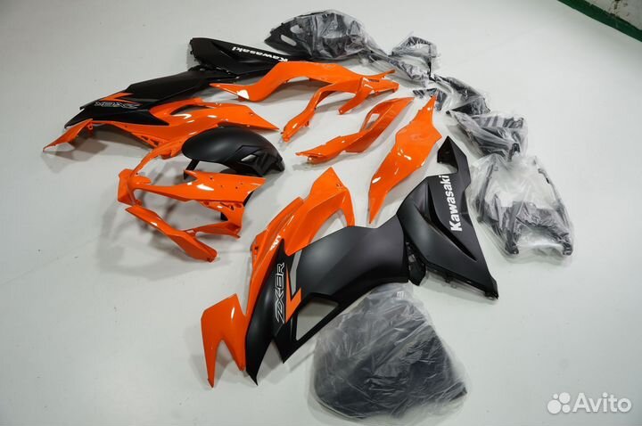 Комплект пластика на Kawasaki ZX-6R 2019-2021