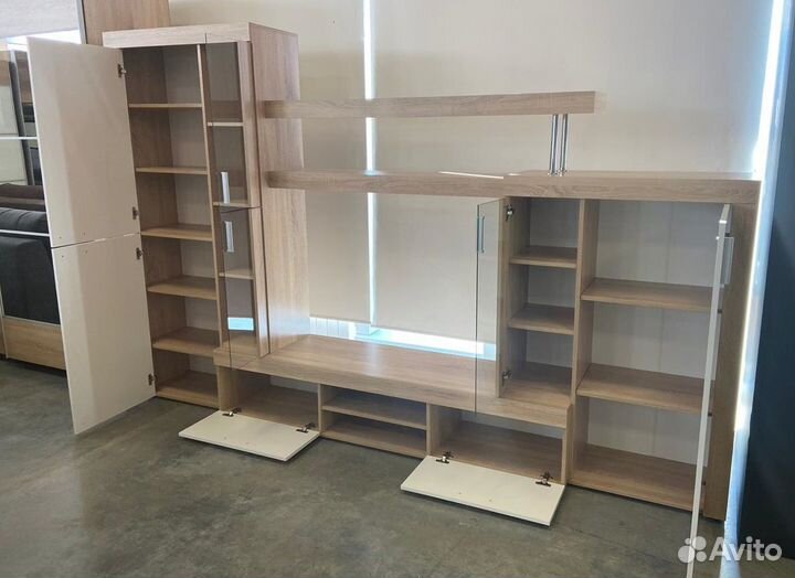 Стенка в гостиную новая