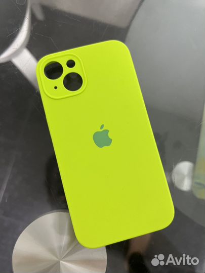 Чехол на iPhone 13