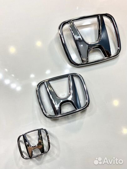 Комплект эмблем Honda Civic 4D - Accord