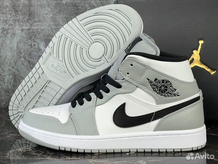 Nike Air Jordan 1 Mid Light Smoke Grey