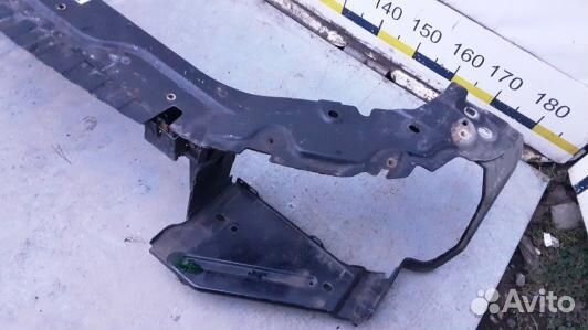 Передняя панель крепления облицовки (телевизор) land rover freelander 2 (XBN04G201)