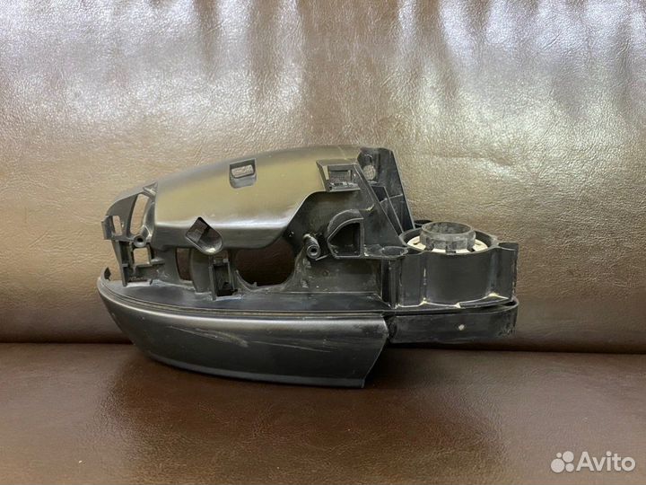 Корпус зеркала правый Volkswagen Polo