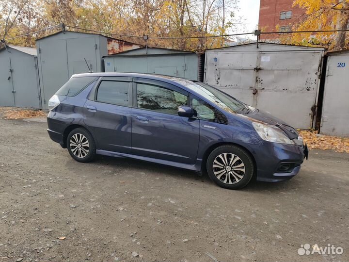 Honda Fit Shuttle 1.3 CVT, 2014, 155 500 км