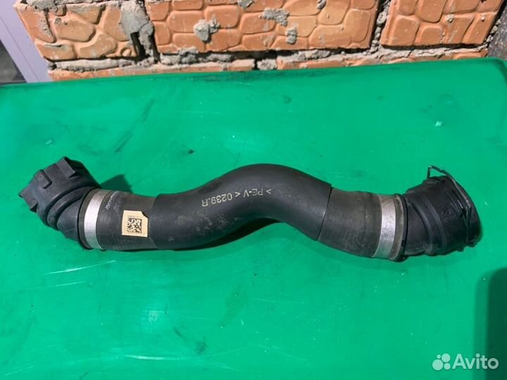 Патрубок радиатора Bmw 540D G30 B57D30B 2018