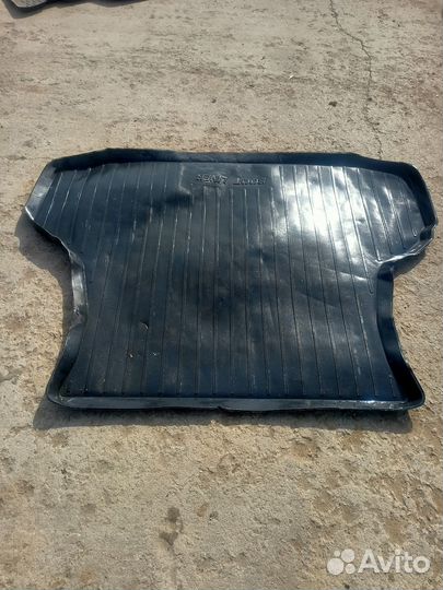 Коврик багажника LADA Priora седан