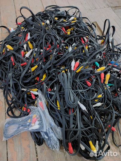 Кабель компонентный