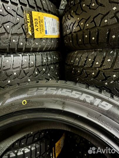 Aplus A703 235/55 R19 105T