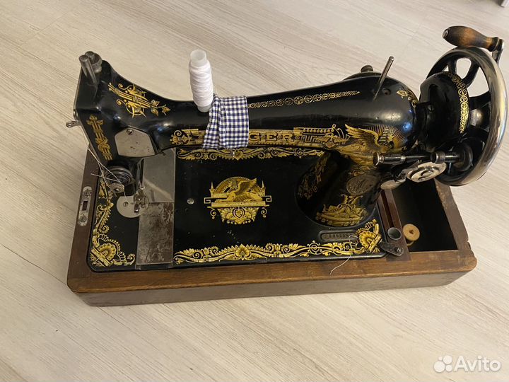 Швейная машинка зингер ручная