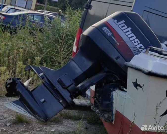 Лодочный мотор Johnson 200 (200л.с.)