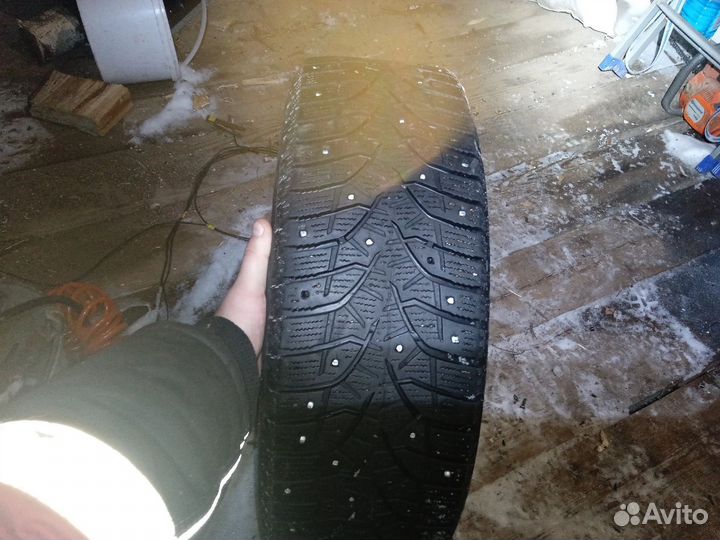 Bridgestone Blizzak Spike-02 195/65 R15