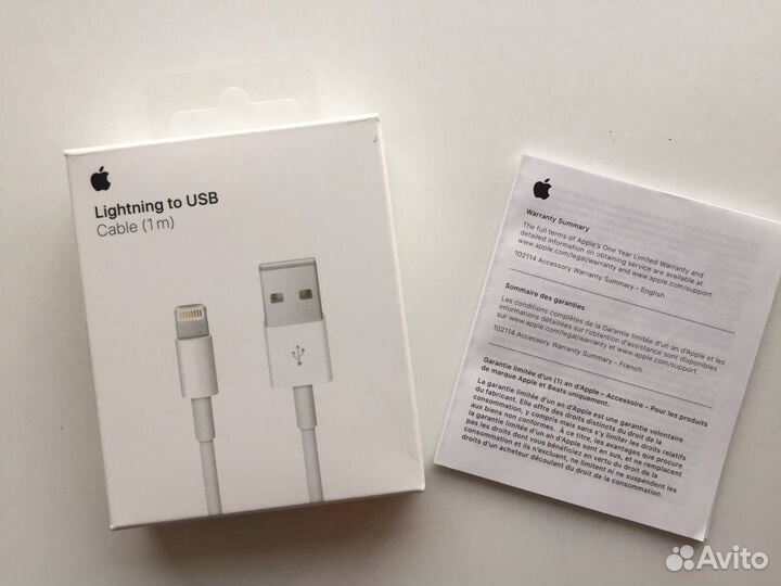 Коробка от USB кабеля Apple