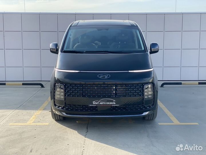 Hyundai Staria 2.2 AT, 2023, 44 км