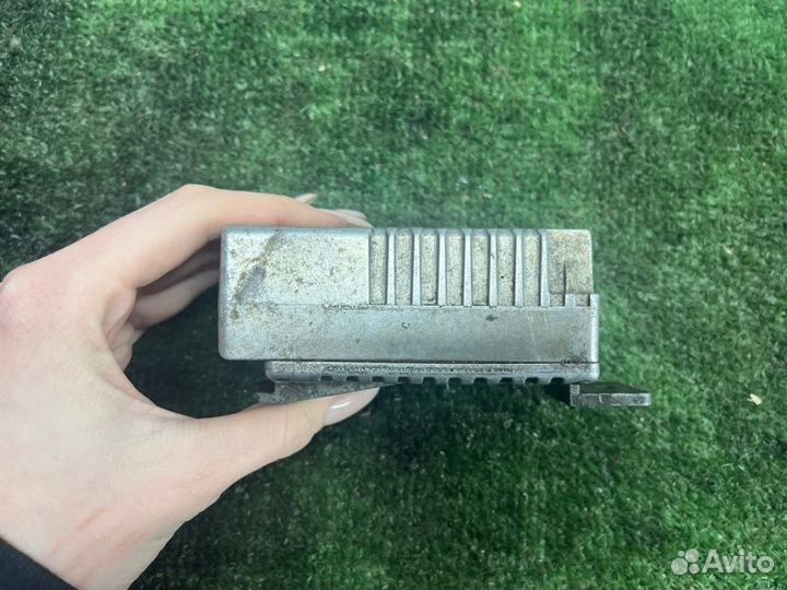 Блок управления вентилятором Mercedes-Benz E320