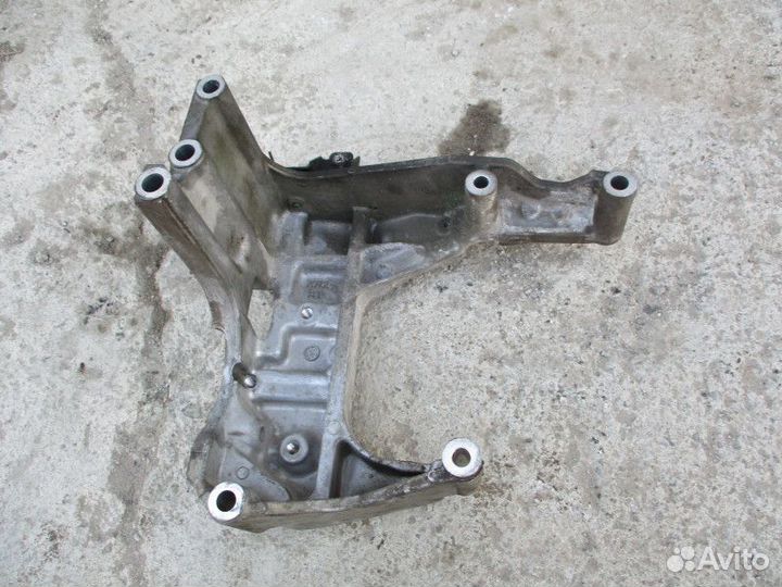 Кронштейн кпп Renault Koleos 1 HY0