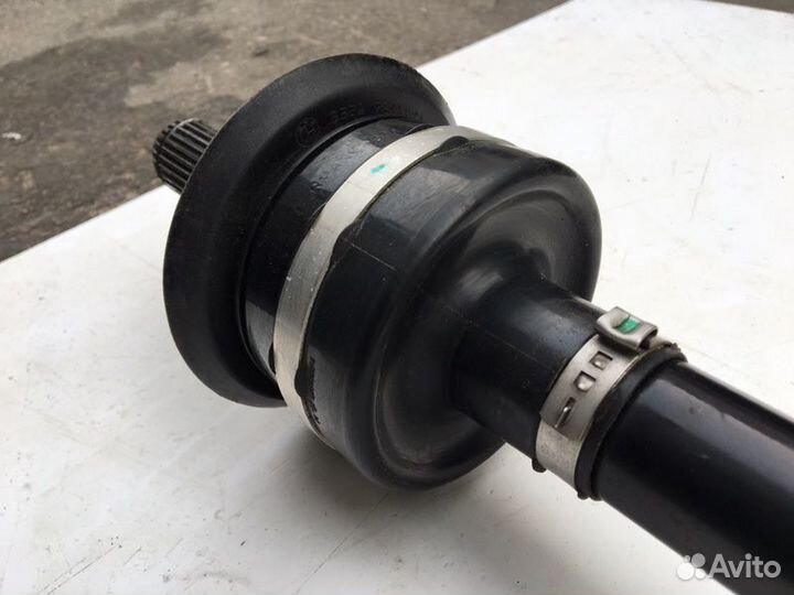 Приводной вал (привод) задний правый Bmw 6 G32 G11