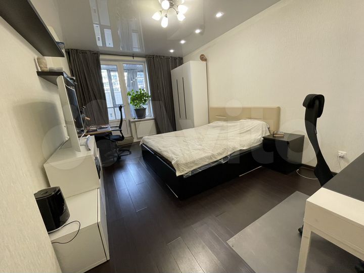 2-к. квартира, 64 м², 8/23 эт.