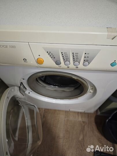 Стиральная машина zanussi