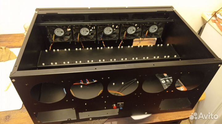 Закрытый корпус для майнинга