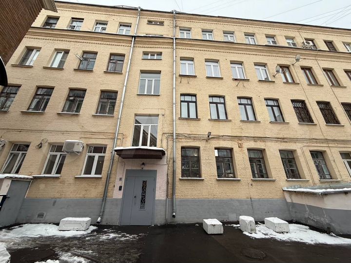 Квартира-студия, 10,1 м², 4/4 эт.