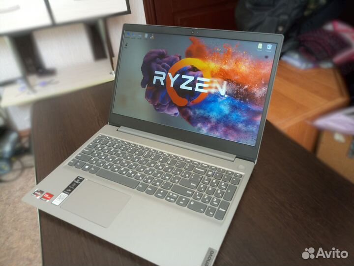 Ноутбук Lenovo как новый