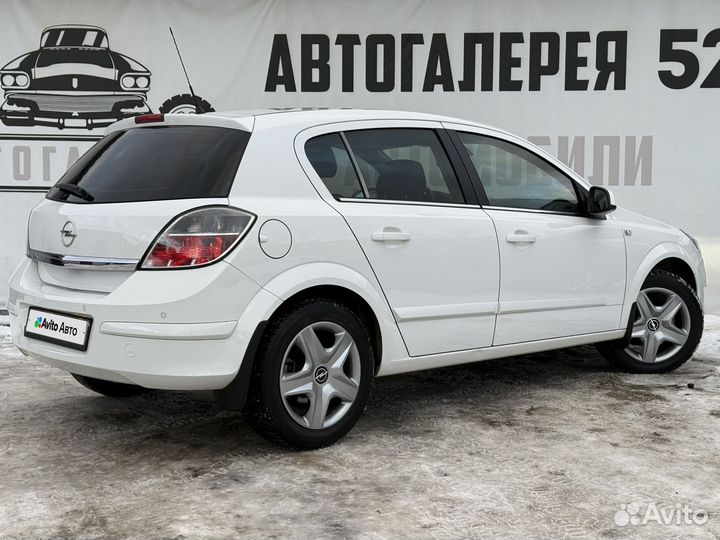 Opel Astra 1.8 AT, 2013, 74 089 км