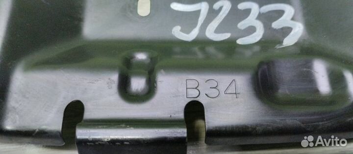 Панель передняя телевизор Infiniti M37 Y51