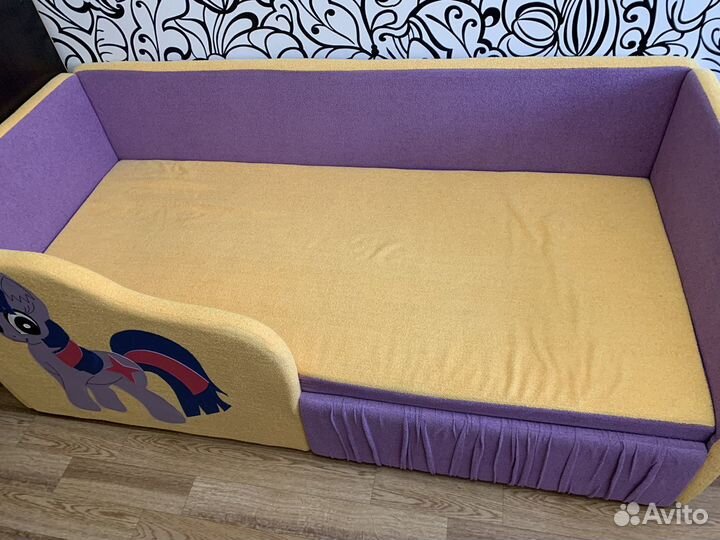 Детский диванчик