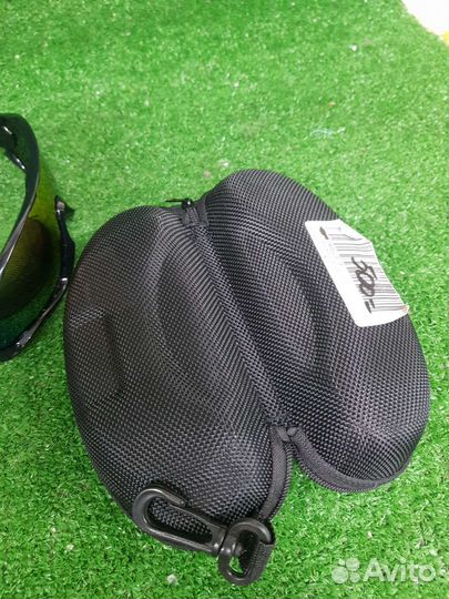 Очки спортивные