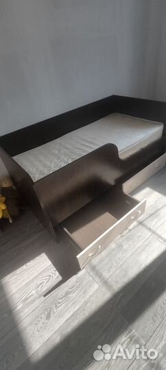 Детская кровать от 3 лет с матрасом бу