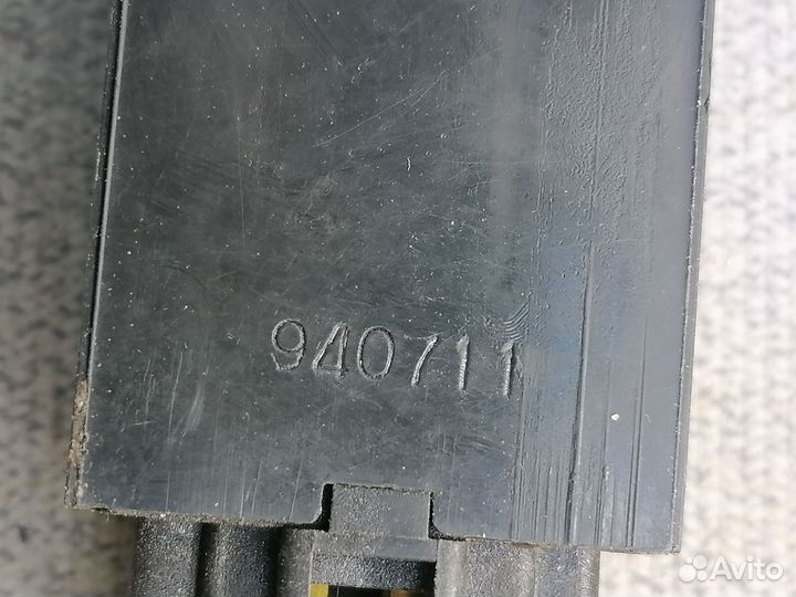 Кнопка противотуманок Kia Sephia