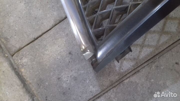 Решётка радиатора Suzuki Grand Vitara бу