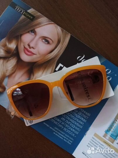 Солнцезащитные очки женские C&A