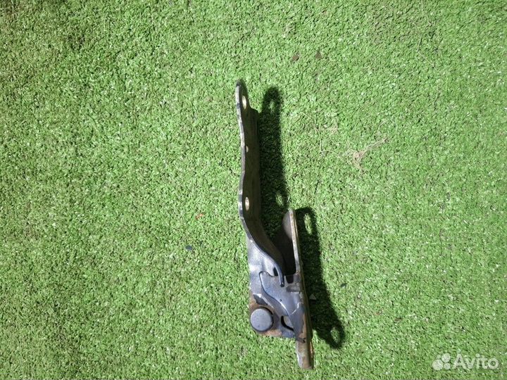 Петля капота Hyundai Elantra