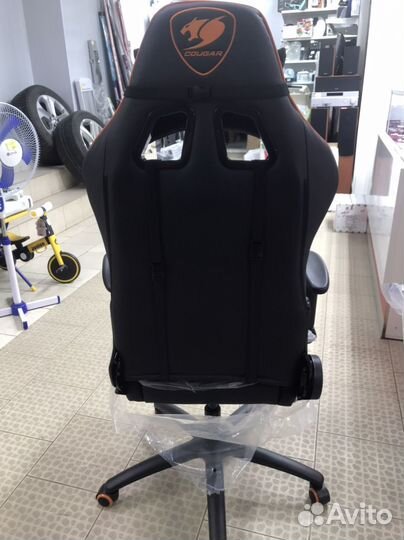 Компьютерное кресло 
