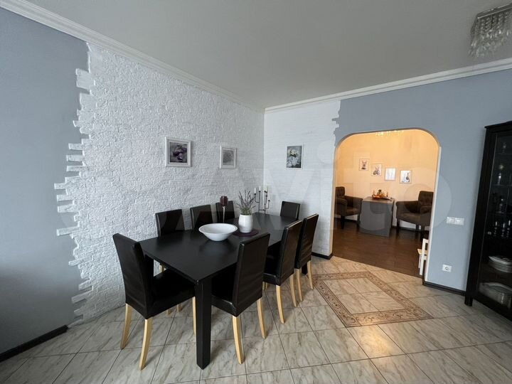 4-к. квартира, 130,9 м², 21/25 эт.