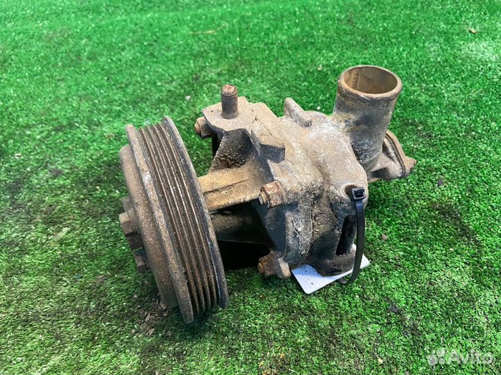 Chevrolet Niva 2123 / насос водяной (помпа)