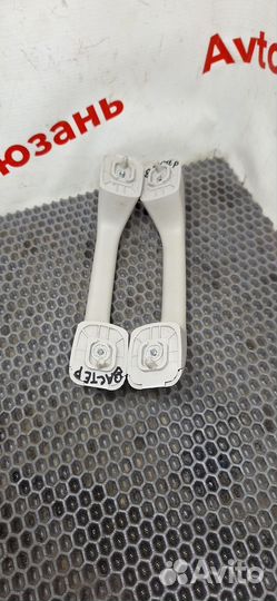 Ручка потолочная renault duster