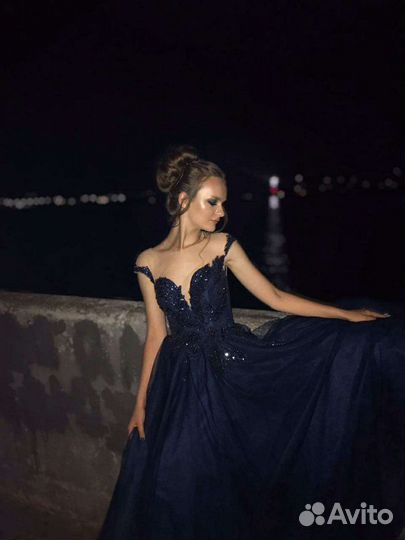 Вечернее платье