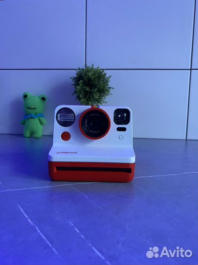 Polaroid Now Generation 2 i-Type Instant Camera